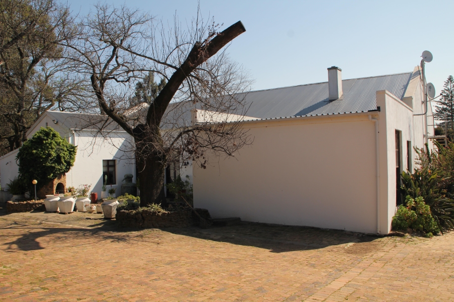 5 Bedroom Property for Sale in Stellenbosch Farms Western Cape